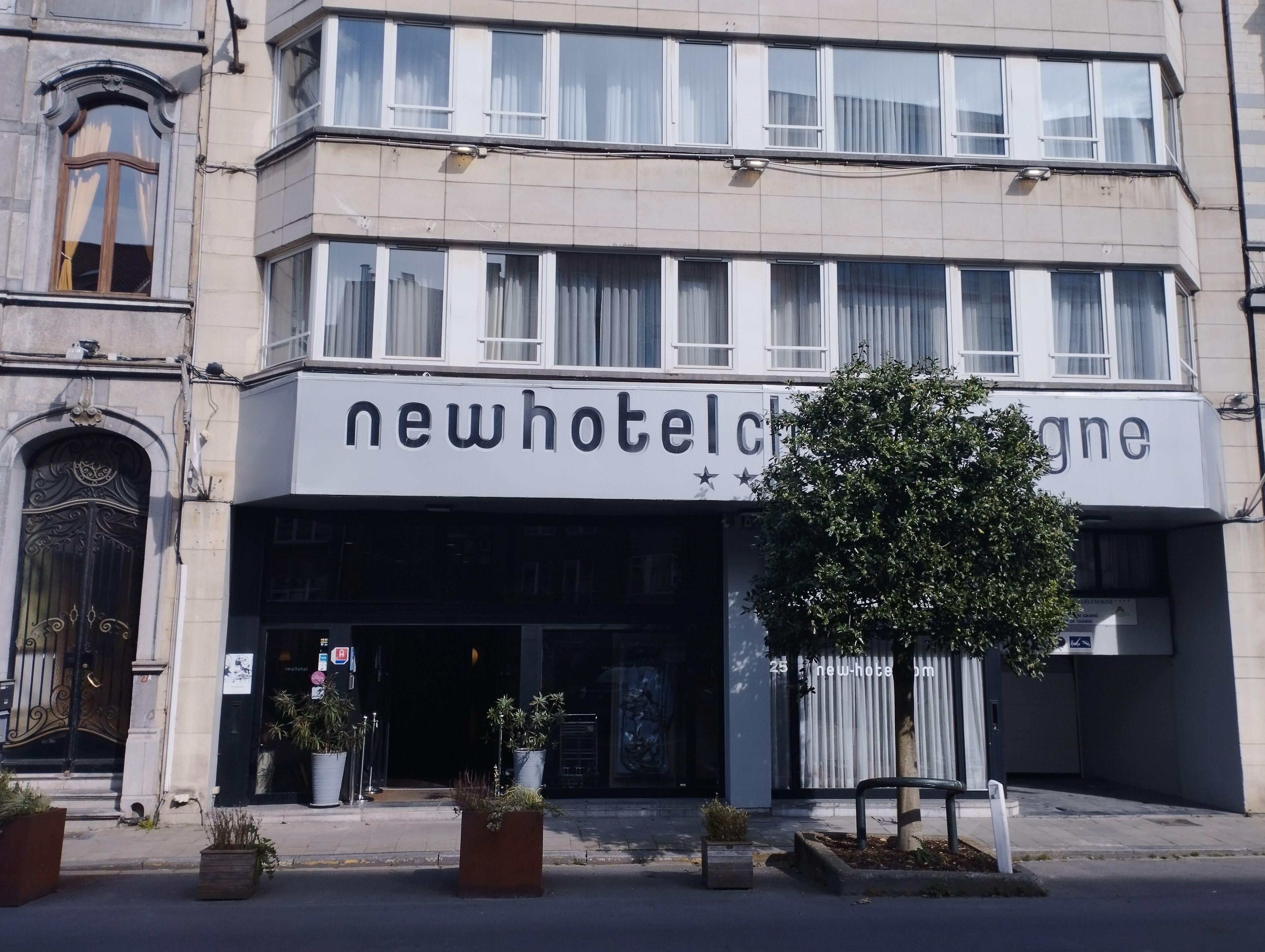 New Hotel Charlemagne — Photos 1
